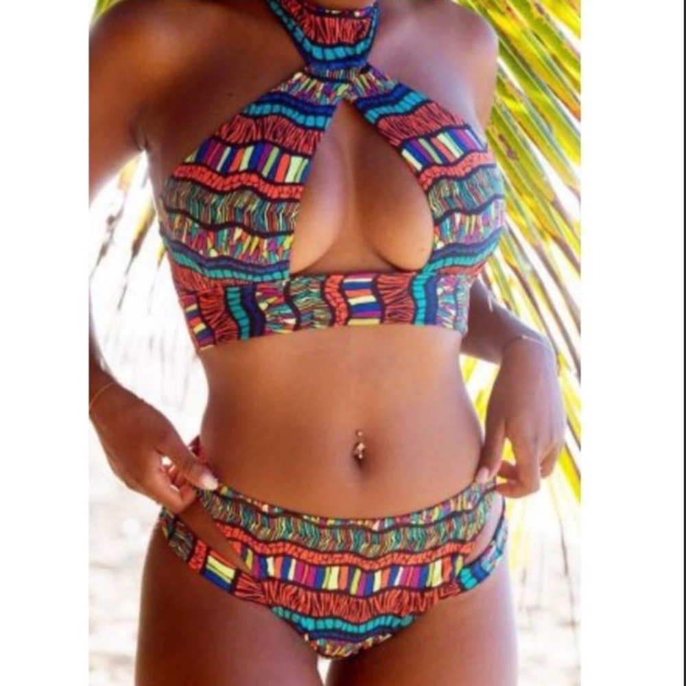 Blue Aztec Print Cut-Out Halter Bikini NWT - Picture 2 of 7